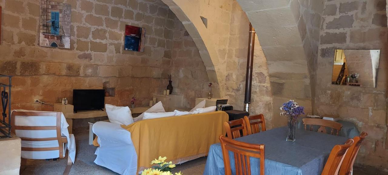 Haven Farmhouse B&B Għarb Екстериор снимка