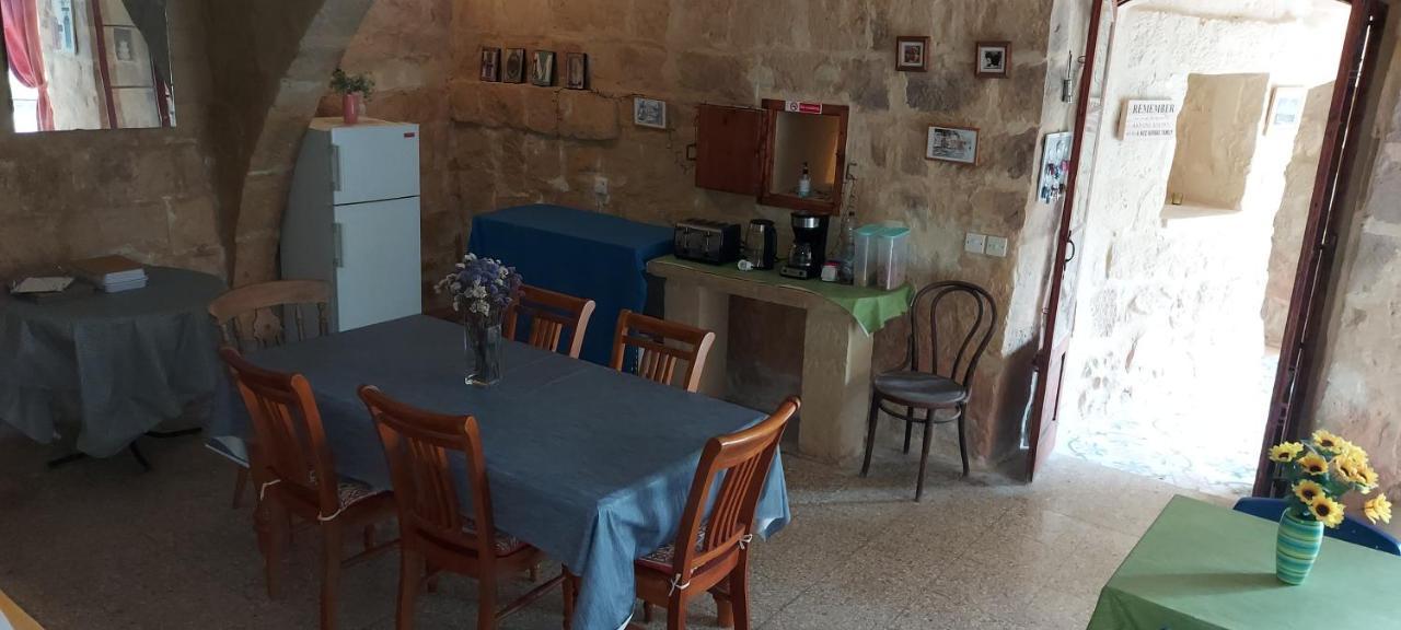 Haven Farmhouse B&B Għarb Екстериор снимка